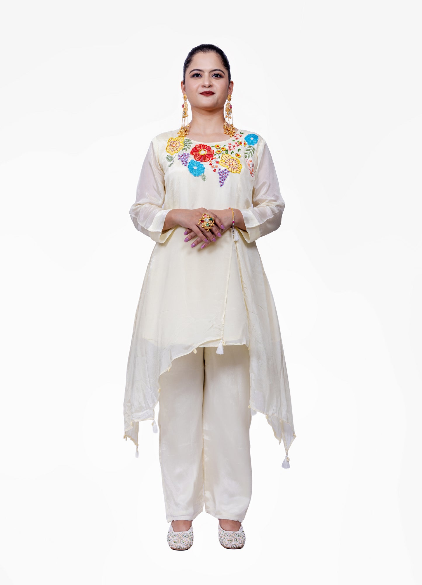 White C shape floral design tunic with pant