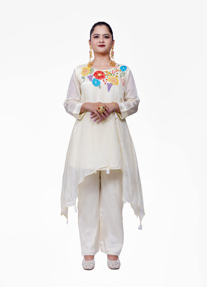 White C shape floral design tunic with pant